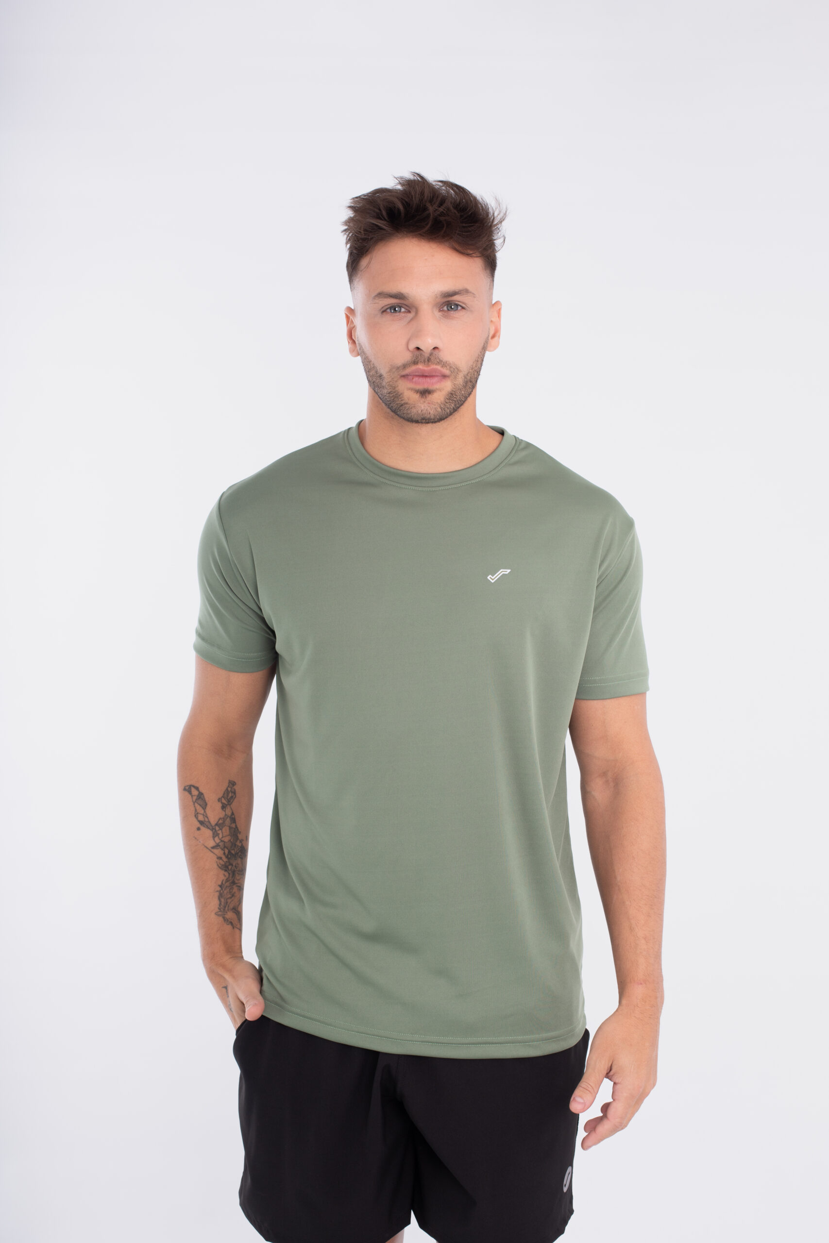 REMERA RIVI