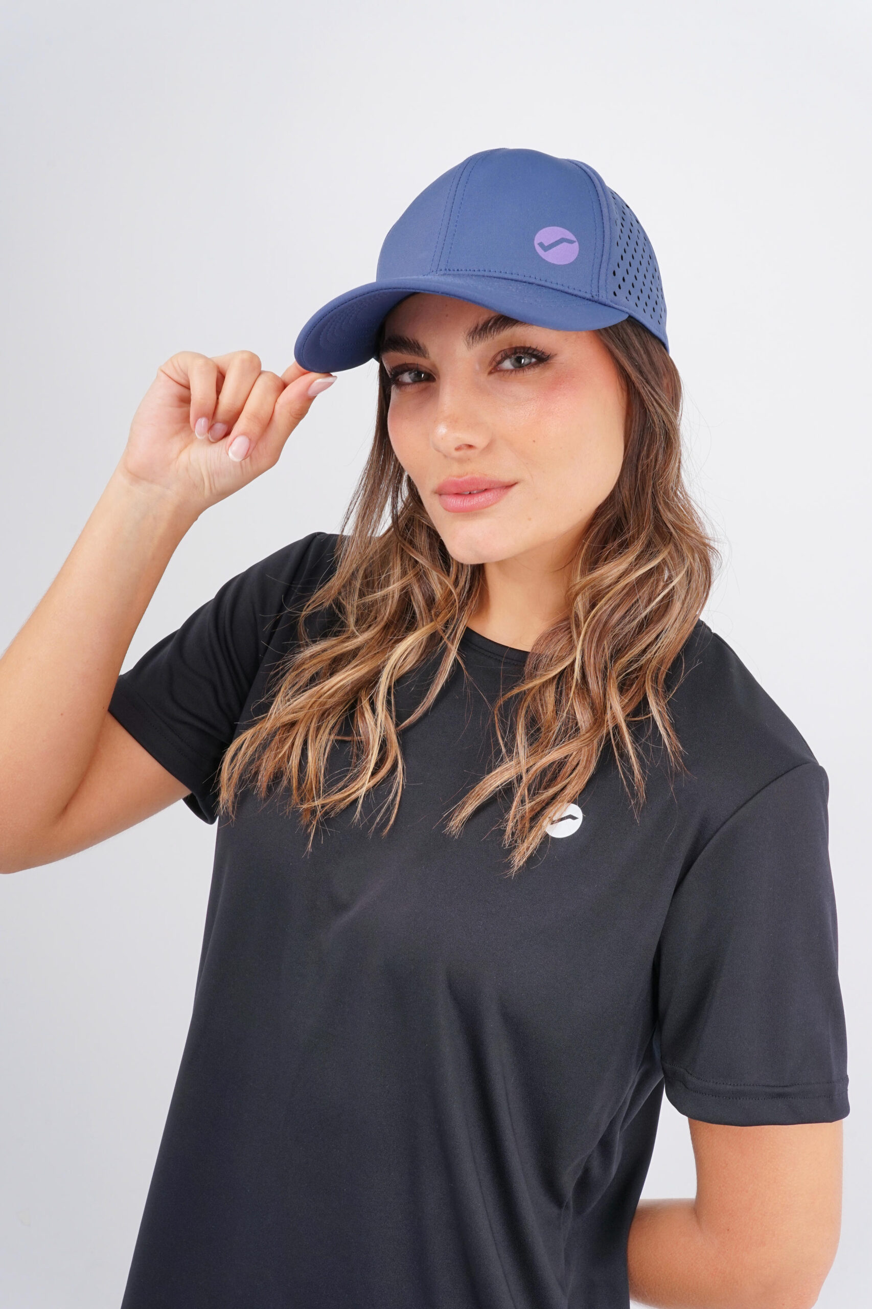 GORRA TRUCKER MICROPERFORADA